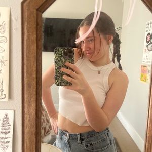 Meet your Posher, Maddie